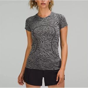 Lululemon swiftly 2.0 short sleeve top primal clash black gull gray